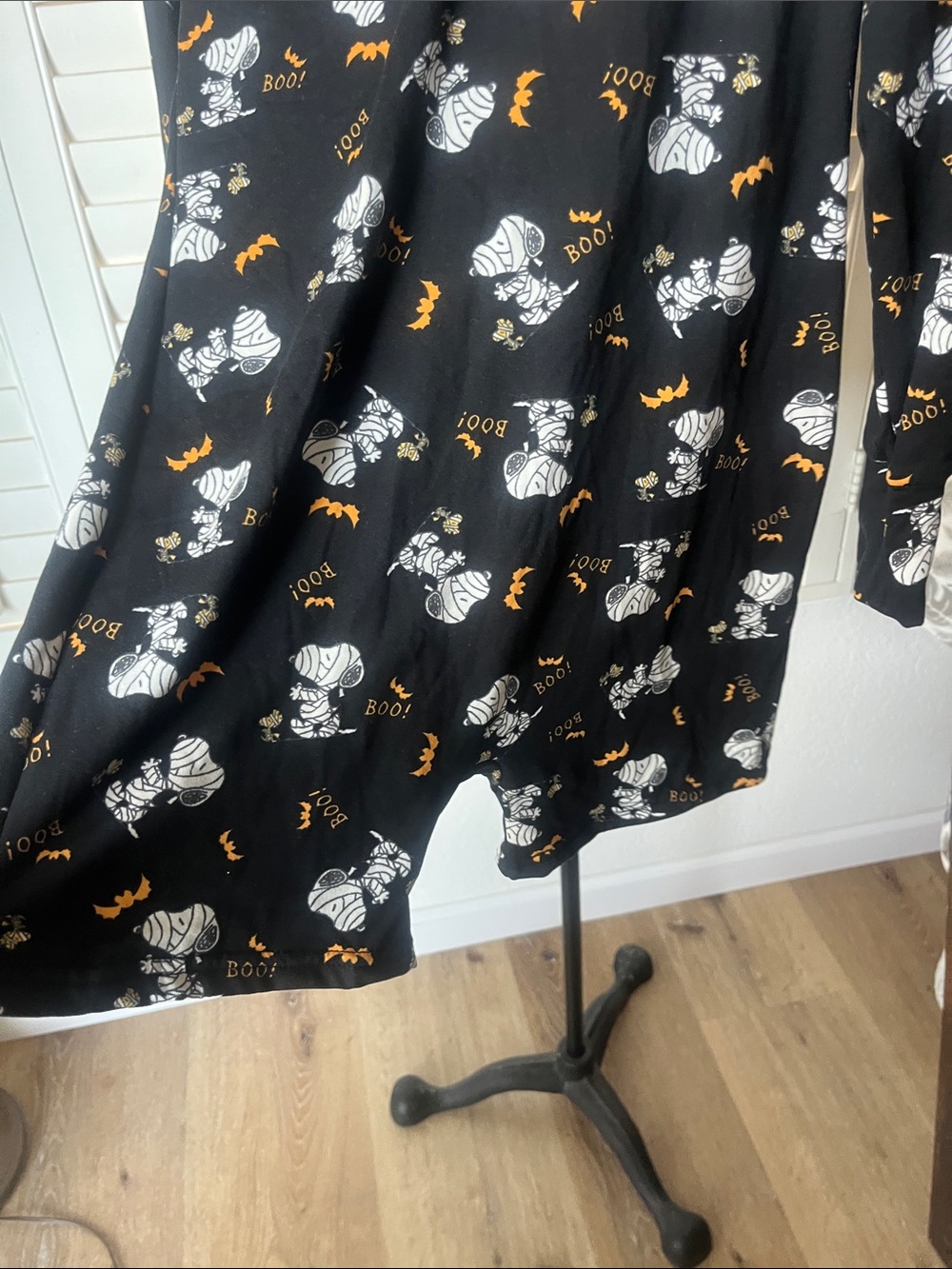 Peanuts Snoopy Halloween Pajama Romper | Size Medium - Picture 3 of 7